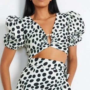 NWT PatBo Bossa Puff Sleeve Cropped Top in Black & White